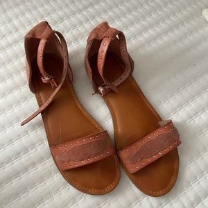 American eagle sandals